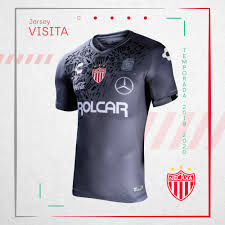 Sinónimos de uniforme en español. Necaxa Presenta Nuevo Jersey Charly Futbol Total