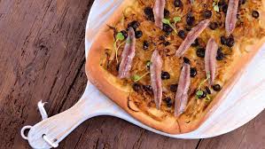 Pissaladiere Con Anchoas Rocio Arroyo Receta Canal Cocina Comida Y Bebida Anchoas Recetas De Comida