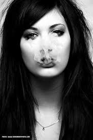 yen is alive: Amanda Hendrick