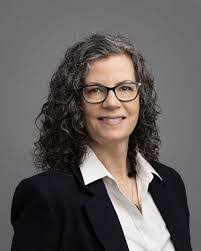 Sara Dickinson's Instagram, Twitter & Facebook