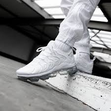 Black And White Vapormax Plus Nike Air Vapormax Plus White With Images Sneakers Men Fashion Nike Air Vapormax Nike Air