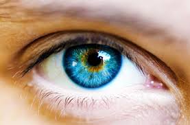 Pour changer la couleur des yeux, il existe trois méthodes. Changer Vos Yeux Marrons En Yeux Bleus Maintenant C Est Possible