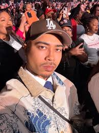 You can only keep one. Which Brandy 2000s track defines her evolution? *  Full Moon * What About Us? * Afrodisiac * Talk About Our Love #2000s