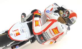 #marco simoncelli #motogp #supersic #semprenelcuoro #. 1 12 Marco Simoncelli Hanging Off Motogp 2011 Mc312110158 Figurines Succesbod
