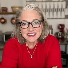 Lighten Up, Y'all: Classic Southern Recipes Made Healthy and Wholesome [A  Cookbook]: Willis, Virginia: 9781607745730: Amazon.com: Books