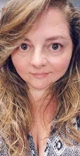 Amanda Vanzile's Instagram, Twitter & Facebook