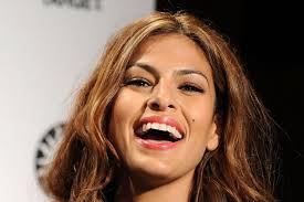 Eva mendes (born march 5, 1974) is an american actress known for her roles in the films training find more pictures, videos and articles about eva mendes here. Eva Mendes Schooled A Troll Who Slammed Her For Getting Old The Independent The Independent