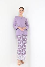 Anda tentu sudah tahu, jika kain cotton dapat menyerap keringat dan dapat memberikan kesan dingin ke kulit. Baju Kurung Kedah Pesak Melur Purple Shopperboard