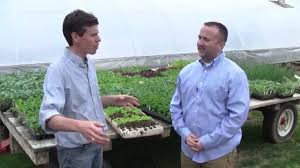 From choosing the right spot to soil preparation to harvesting, how to plant your first successful vegetable garden shows you the right way to raise vegetables no matter the size of your plot or your dietary needs. Planning Your First Vegetable Garden Guide For Beginners Youtube