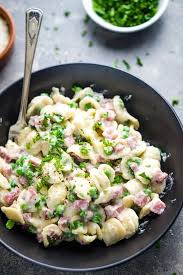 Ham And Peas Alfredo Pasta The Kitchen Girl Recipe In 2020 White Sauce Recipes Alfredo Pasta Pasta Recipes Alfredo