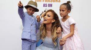 Jennifer lopez has two kids with ex husband marc anthony, twins maximillian and emme, while her fiancé alex rodriguez has two daughters, ella and natasha. Jennifer Lopez Shares Tribute For Her Twins On Their 11th Birthday Sheknows