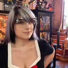 CURSED COMMERCIAL, DO NOT WATCH!!  https://www.youtube.com/watch?v=GneX0gRpKC8&feature=youtu.be