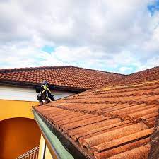 With each gutter guard installation, we guarantee your complete satisfaction by only using the best equipment and products. Seamless Gutters Orlando Fl Rain Gutter Company Gutterworks Services Inc