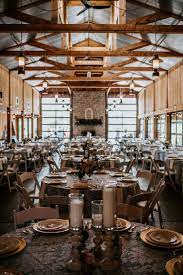 A Wonderful Match In St Louis Haue Valley St Louis Wedding Venues Missouri Wedding Venues Vintage Wedding Venues St Louis Wedding Reception