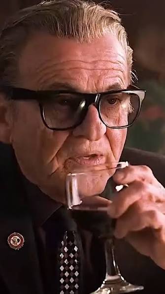 The Irishman (2019) – IMDb: ⭐ 7.8/10, 🎬 **Açıklama (TR):** Geçmiş, ne  kadar kaçmaya çalışsan da peşini bırakmaz., Robert De Niro, Al Pacino ve  Joe Pesci'yi yıllar sonra aynı filmde buluşturan *The ...