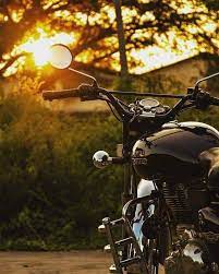 What Sunrise On A Royal Enfield Ride Looks Like Pc Aswinjk54 Know More About Our Motorcycle Royal Enfield Accessories Royal Enfield Royal Enfield Wallpapers