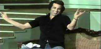 يَعلم كمال (أحمد زكي) ابن رمضان بخطة والده عن طريق الصدفة، ويقوم بإبلاغ أخواته سلطان (سعيد صالح). Ø£Ù„ÙˆØ§Ù† Ø§Ù„ÙˆØ·Ù† Ø¨Ù„Ø§ÙŠ Ù„ÙŠØ³Øª Ø³Ø¹ÙŠØ¯ ØµØ§Ù„Ø­ Ø³Ù„Ø·Ø§Ù† Ø§Ù„ÙƒÙˆÙ…ÙŠØ¯ÙŠØ§ Ø§Ù„Ù…Ù…Ø«Ù„ ÙˆØ§Ù„Ù…ØºÙ†ÙŠ ÙˆØ§Ù„Ù…Ù„Ø­Ù†