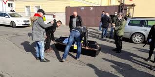 Travel guide resource for your visit to mratin. Pred Domem Jana Hamacka Kricelo Pres 150 Demonstrantu Cnn Prima News
