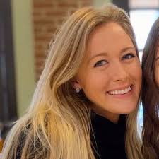 Staff Spotlight: Ms. Sandidge! Ms. Sandidge is a 1st grade teacher at LHP.  Favorite snack: Dark chocolate Favorite quarantine activity: Catching up