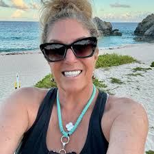 I wasn't sure if I was going to post this when my paradise town of the  Palisades has been devastated, when so many of my friends have lost their  homes, including my