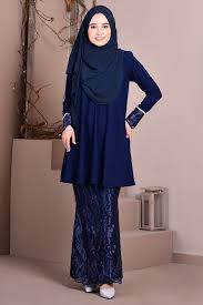 With kelly marie tran, awkwafina, izaac wang, gemma chan. Baju Kurung Lace Aveth Navy Blue Muslimahclothing Com