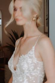 About Noosa based Wedding Photographer Jac Lee