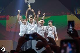 September 6 at 8:51 am ·. Com Brasil Favorito Ao Titulo Mundial De Free Fire Premiara Campeao Com 835 Mil Reais Mais Esports