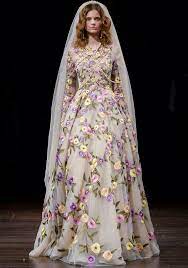 Hochzeitskleid für den schönsten tag im leben auswählen. Brautkleider Trends 2018 Die Schonsten Hochzeitskleider