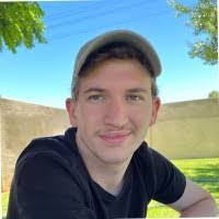 Enrique Berg's Instagram, Twitter & Facebook