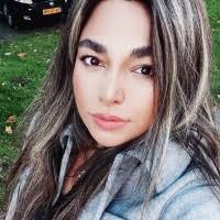 200+ Profile mit dem Suchbegriff „Elia“