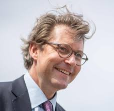 Zugleich hat er auch einiges angestoßen. Andreas Scheuer Warum Die Csu An Ihrem Pannen Minister Festhalt Welt
