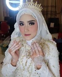 Search a wide range of information from across the web with superdealsearch.com 10 Inspirasi Make Up Cantik Nan Instagramable Untuk Kamu Yang Berhijab No Cukur Alis Sis