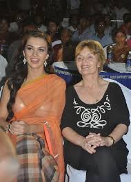 Amy Jackson Age Height Boyfriend Family Biography More Starsunfolded Edward's college, gaining 10 gcses, and then went to the sixth form to study.