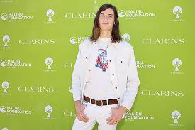 The james bond actor celebrated his big dad last sunday in the company of his family. Dylan Brosnan Gushes Over Dad Pierce Brosnan S Marriage With Keely Hollywood Life