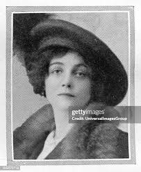 Mary Farquharson's Instagram, Twitter & Facebook