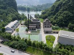 Yangshuo is approximately 45 miles (73 kilometers) from while yangshuo's wild surrounds and cultural attractions will easily fill your days, save some time for a daytrip to the historic huangyao village. Vector Architects Alila Yangshuo Hotel In Yangshuo China Floornature