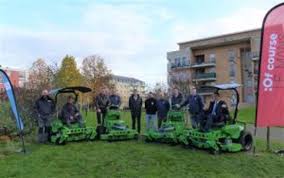 Trouvez votre annonce de jardins d'occasion à vendre ou acheter à le mans (72) parmi nos débarras jardins occasions sur paruvendu mondebarras. Le Mans Et Coulaines Optent Pour Les Tondeuses Meangreen