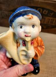 Vintage Keramik Junge mit Taba Vase ~ Japan ~ 1940er Jahre