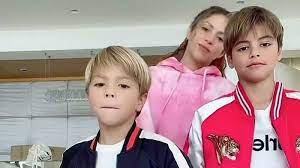 Shakira Baila Con Sus Hijos Pura Sangre Barranquillera