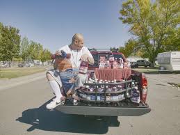 Ocean Spray Gives Tiktok Star A Truck After His Fleetwood Mac Cran Raspberry Video Goes Viral The Boston Globe