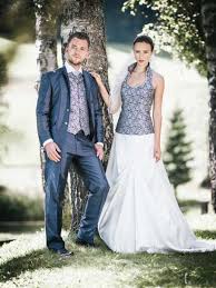 We did not find results for: Hochzeitsdirndl Mit Spitzenschurze In Der Steiermark