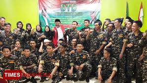 Pp Gp Ansor Kita Ini Sama Banser Harus Terdepan Jaga Persatuan Papua Times Indonesia Dan yang terbaru, tifatul sembiring membagikan postingan dari situs yang gak jelas dan berkedok islam untuk memfitnah banser yang merupakan bagian dari nu seperti yang terlihat dalam cuitannya berikut ini: