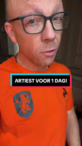 Een dag in het leven van een artiest voor 10.000 man