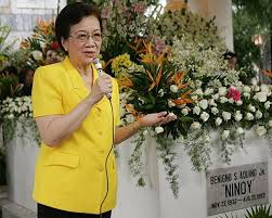 Why did ninoy aquino leave the philippines? Obituary Corazon Aquino