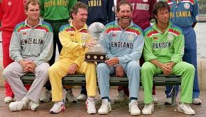 Imran khan led pakistan to the 1992 world cup triumph. Icc Shares 1992 Photo Of Pm Imran Khan With Other Cricket Captains