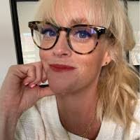 Steven Esau's Instagram, Twitter & Facebook