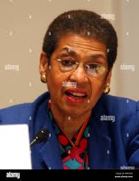 Brown and black wash hi-res stock photography and images