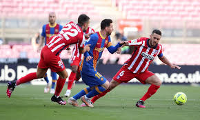 Revive las mejores imágenes de los últimos enfrentamientos entre fc barcelona y atlético de madrid antes del partido que puede ser determinante para el. 6mdyxknpns1khm