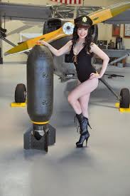 These are images i've found publicly accessible while browsing the internet, unless. 15 Modern Photos Of Pin Up Girls Taken In Support Of Us Troops We Are The Mighty