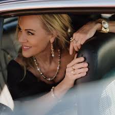 How does the app purchase work?